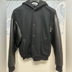 New ALO Yoga Hooded Black Bomber Jacket (men’s small)